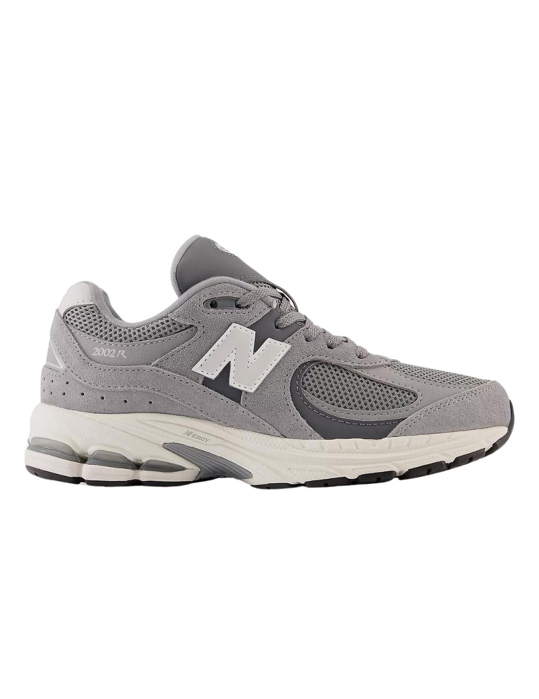 Zapatillas new balance gc2002st gris de niño.