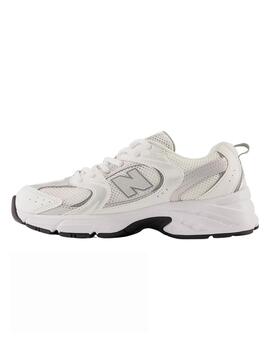 Zapatillas new balance gr530ad blanco roto plata de niño.