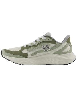 Zapataillas new balance fresh foam arishi v4 verde de mujer.