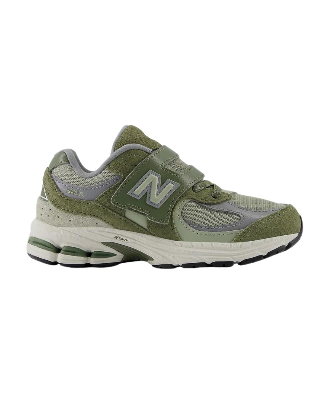 Zapatillas new balance pv2002ca verde de niño.