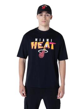 Camiseta new era heat graphic oversized negro de hombre.