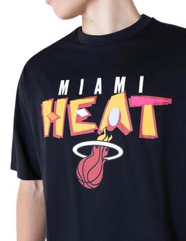 Camiseta new era heat graphic oversized negro de hombre.